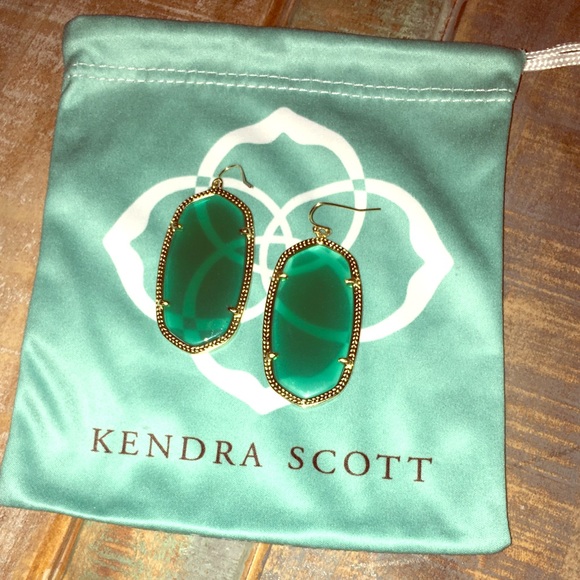 Kendra Scott Jewelry - Kendra Scott Danielle earrings